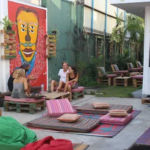  Hostel Groove House Hostels